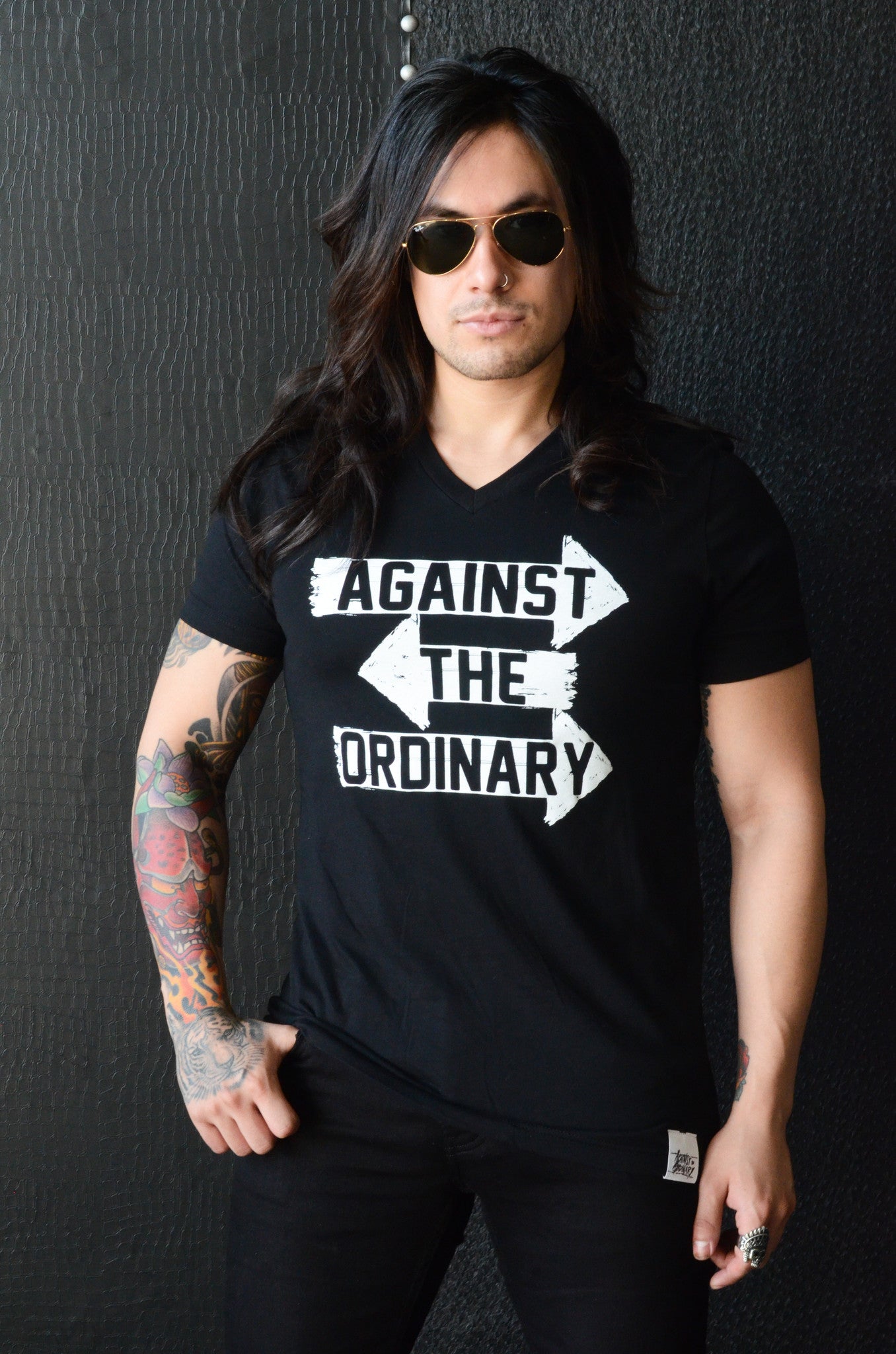 AGAINST THE ORDINARY Men's Short Sleeved V Neck Tee with ARROW Graphic
